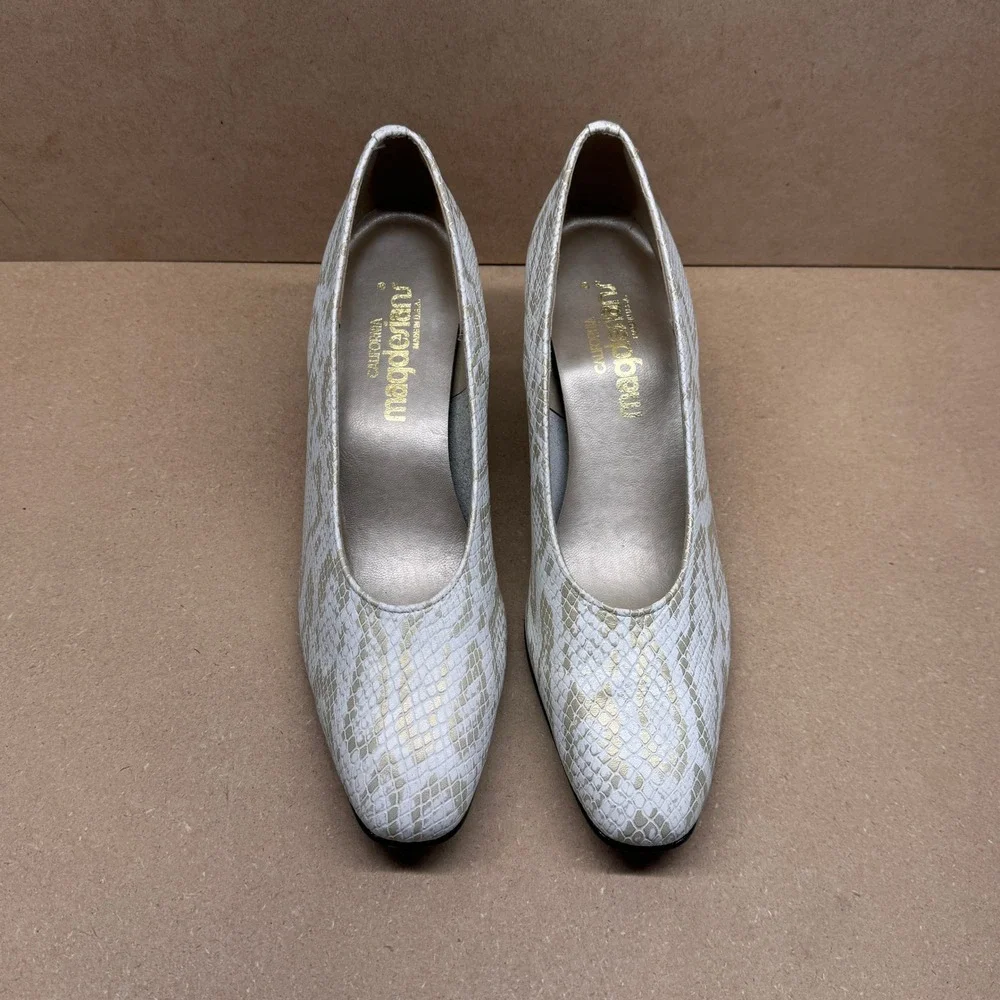 California Magdesians Pumps Wome 9N Cream Gold Snakeskin Lucite Heel Vintage 90s